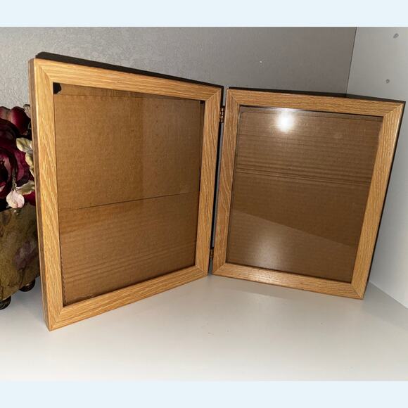 Vintage Oak Double Picture Frame – Folding Hinged Display with Velvet Back, 8x10 - Picture 6 of 10
